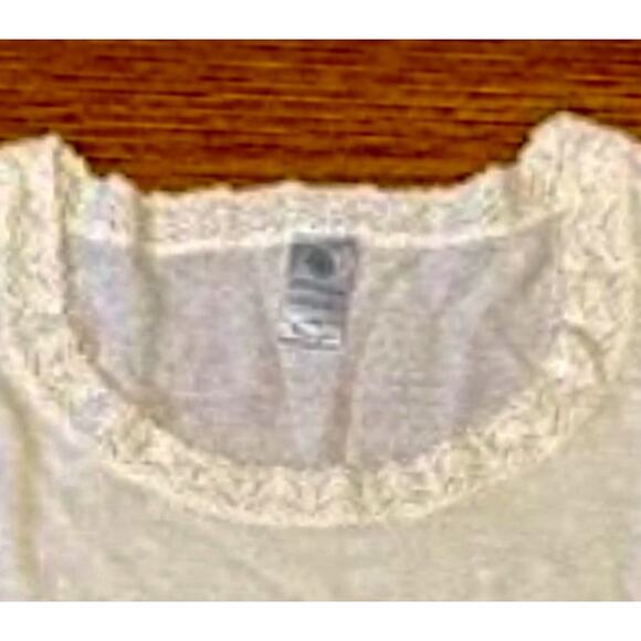 Aventura Lightweight Knit Top Sz M Ivory Cream Crochet Neck & Wrist Detail NEW - Picture 2 of 9